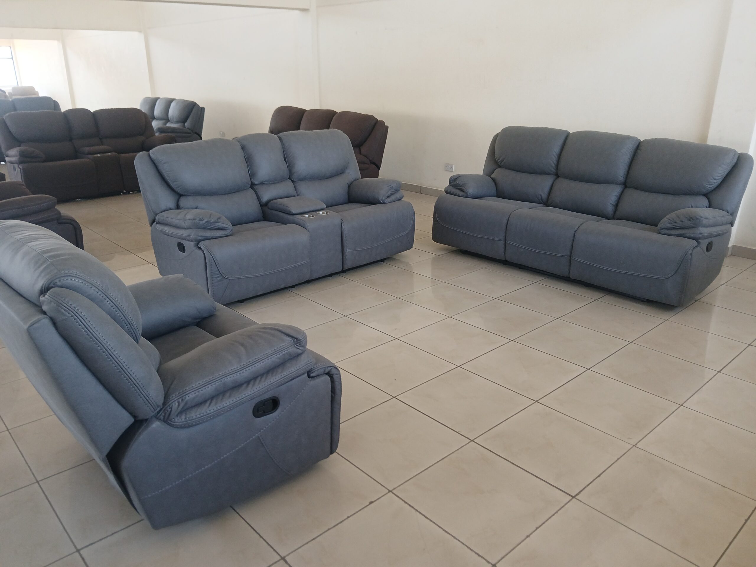 Plush Fabric 6-Seater Recliner Sofa Set. - Image 4